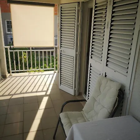 Peljeska أوروبيتش